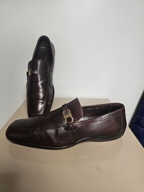 Men's Slip-On Leather Loafers in Dark Brown W/Gold Accent $900 Retail 10 (2E)